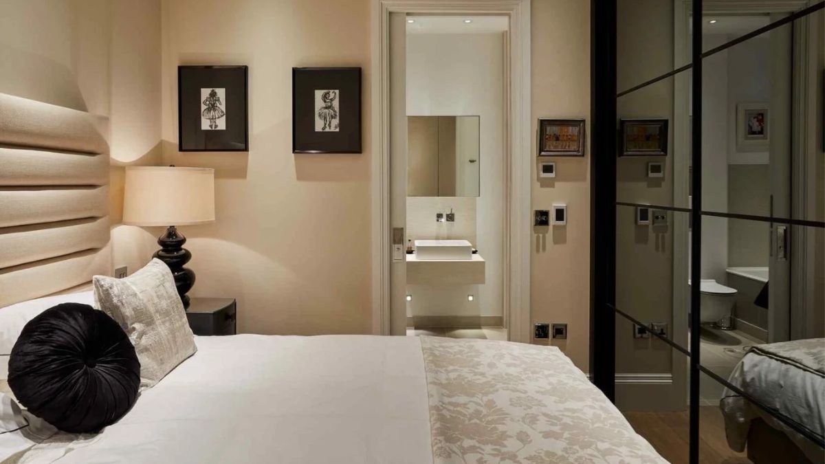Interior design feature