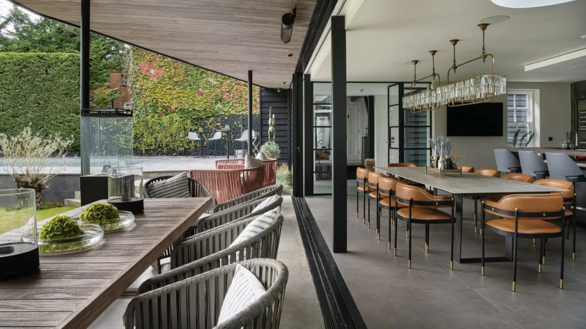 Interior design feature